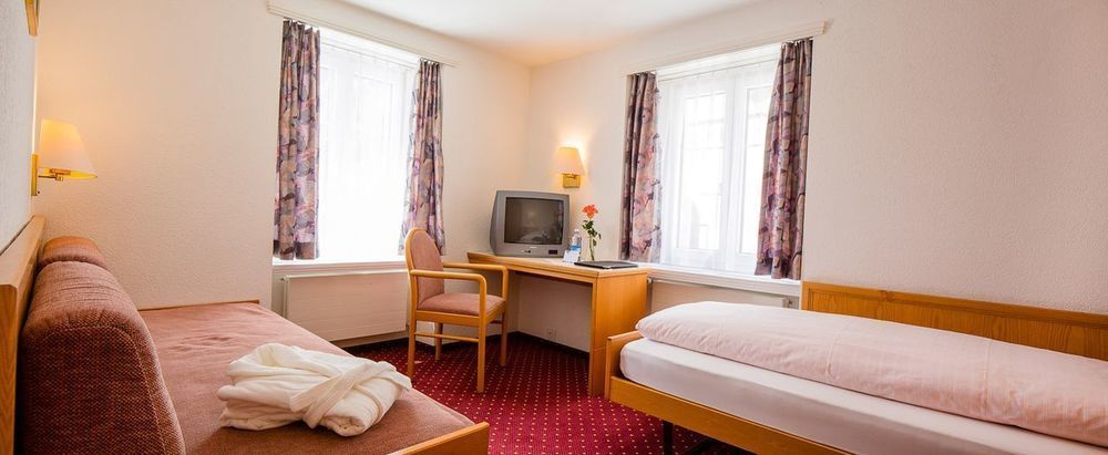 Hotel Heilquelle-Leukerbad-Therme Ngoại thất bức ảnh